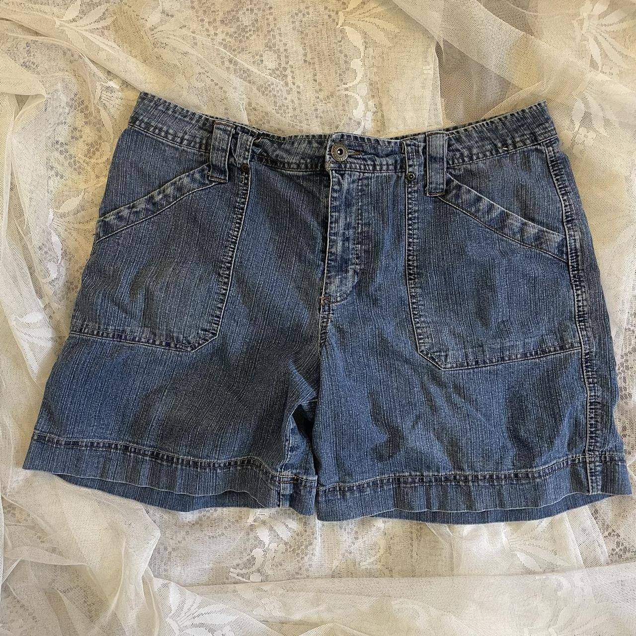 Faded Glory vintage denim cargo shorts with stretchy... - Depop