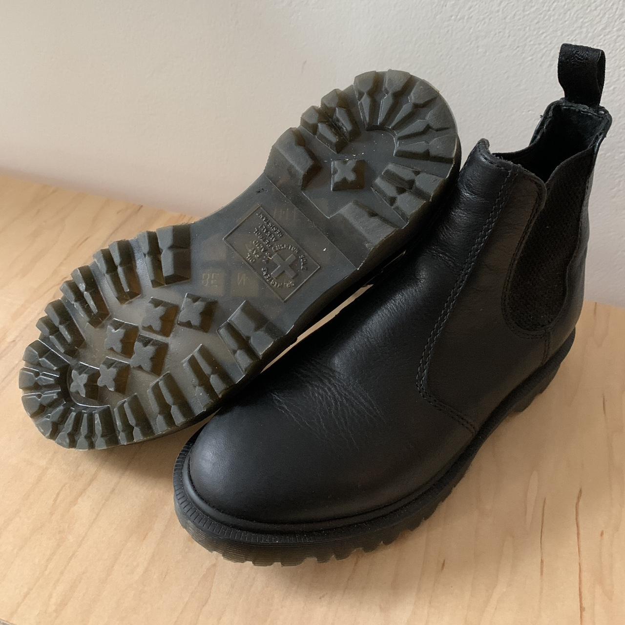 chelsea doc martens