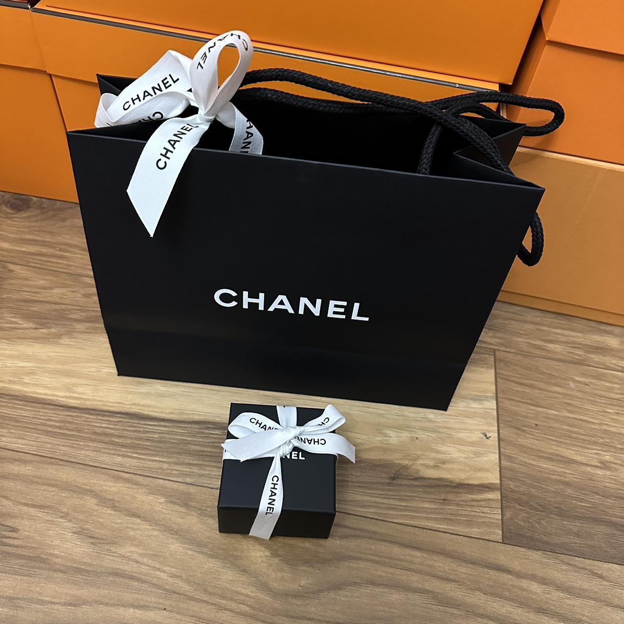 Mini Chanel gift bag - Depop