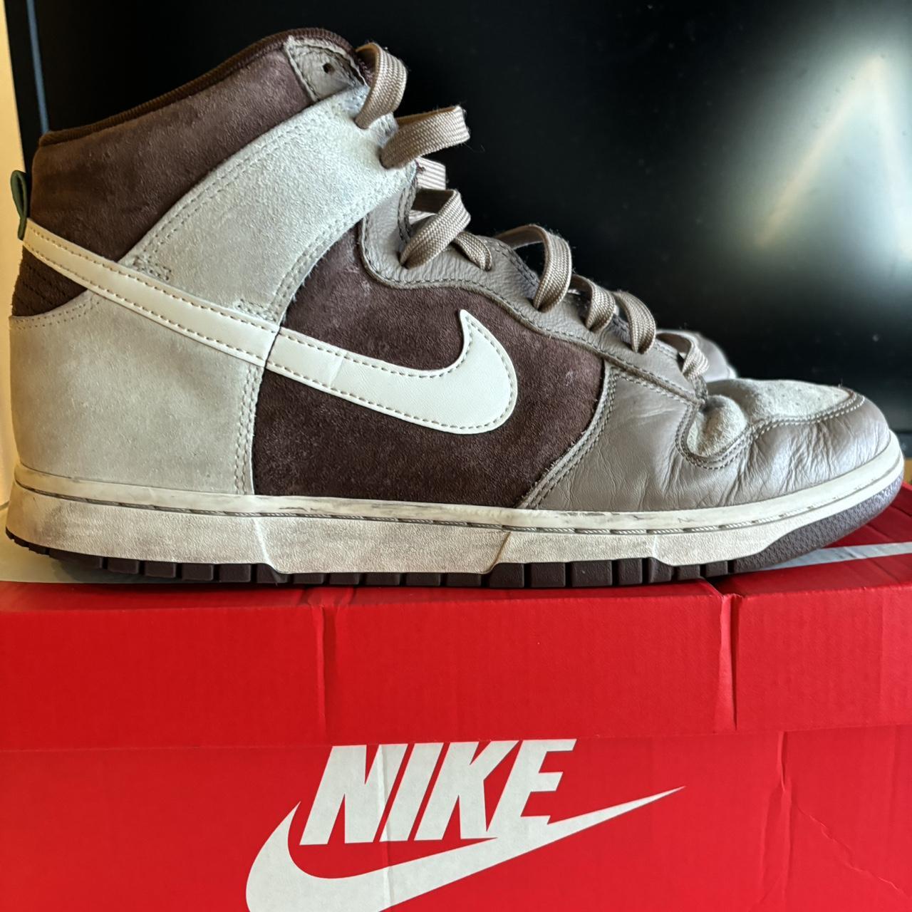 nike dunk high se light bone