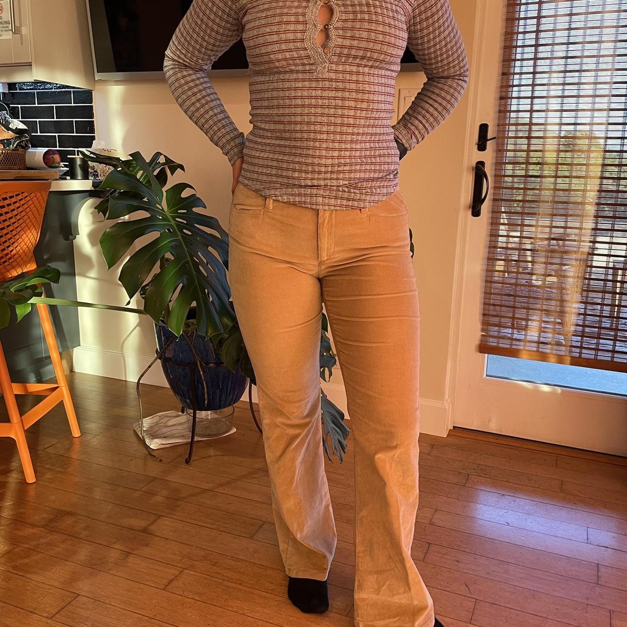 Cute 90s beige Banana Republic Corduroy pants. True | Depop Cute 90s beige Banana Republic Corduroy pants. True | Depop