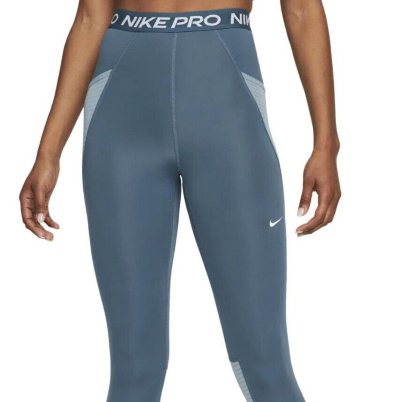 Nike / Women's Pro Tights