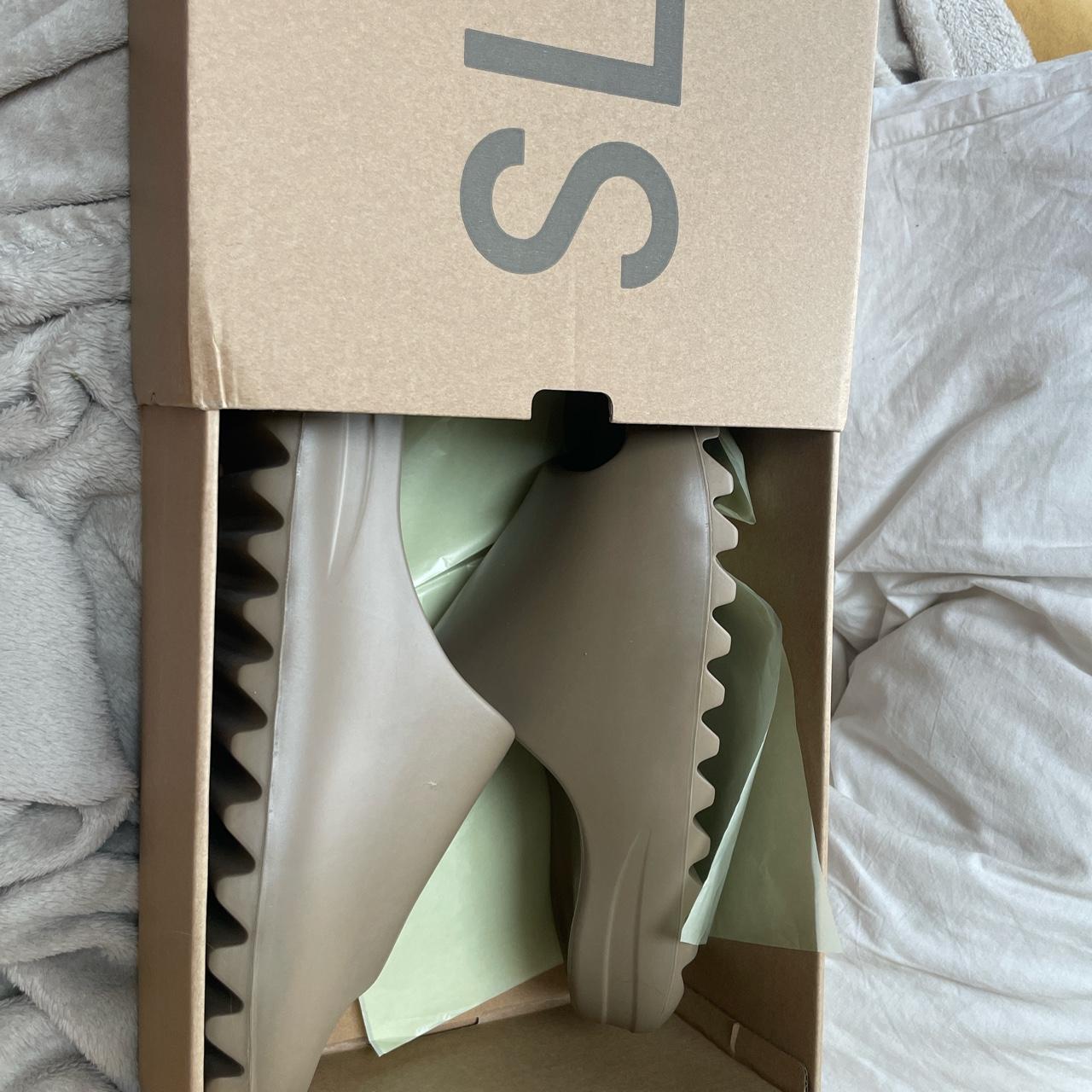 yeezy slides different colors