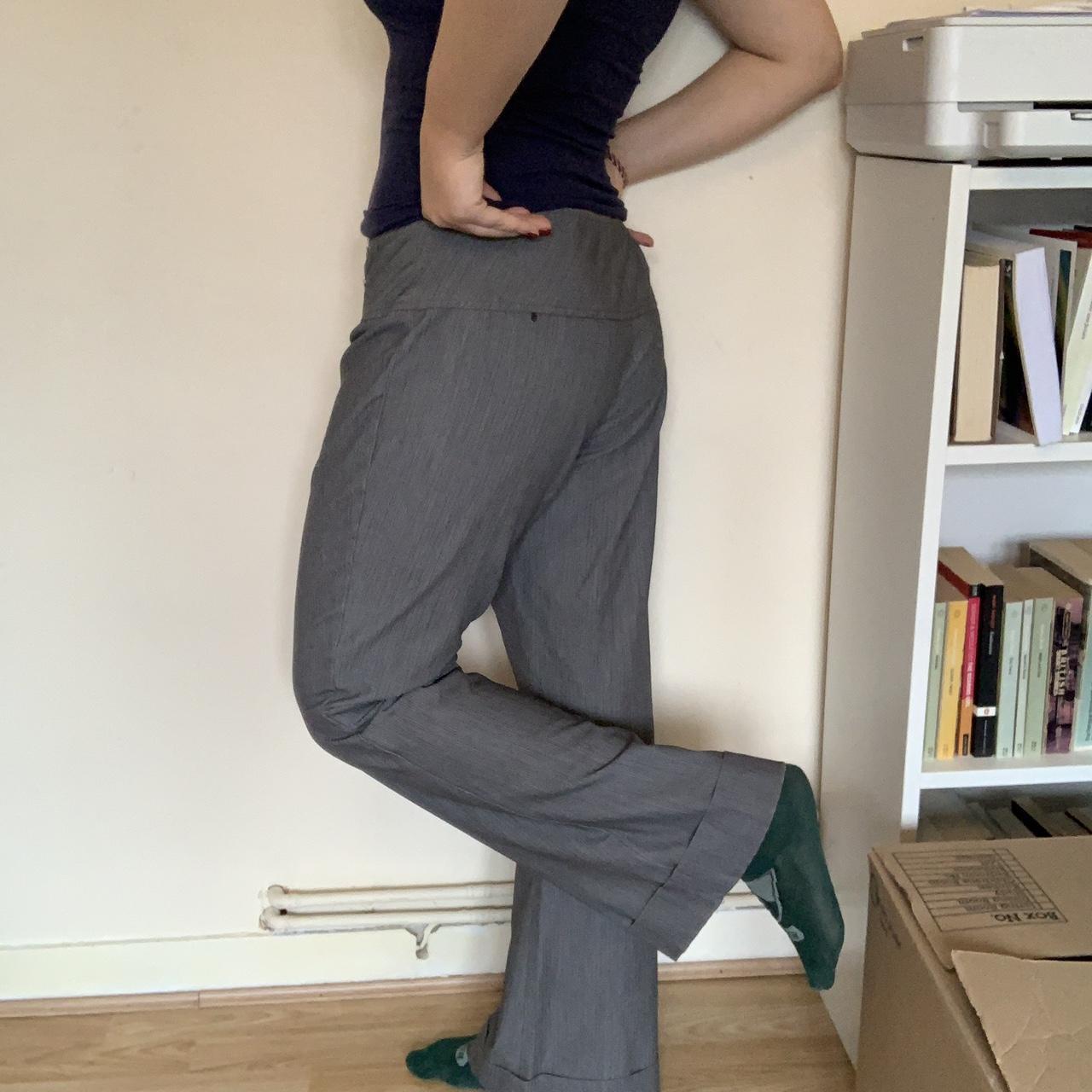 Women's Grey Trousers | Depop