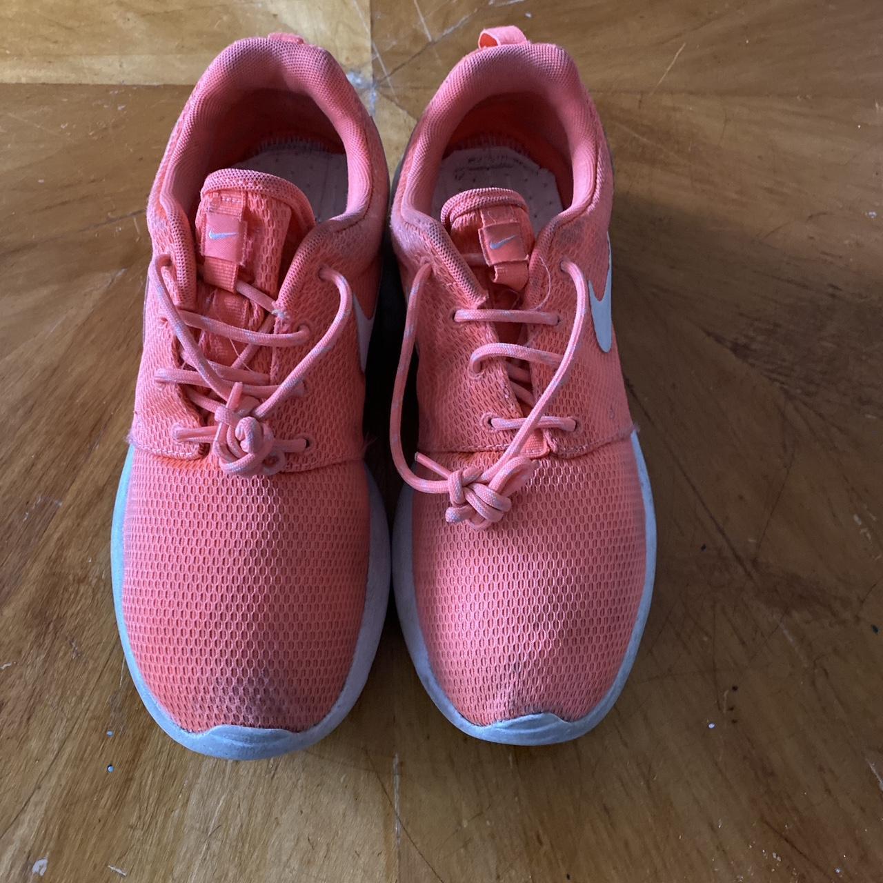 Nike roshe 2 sales pink