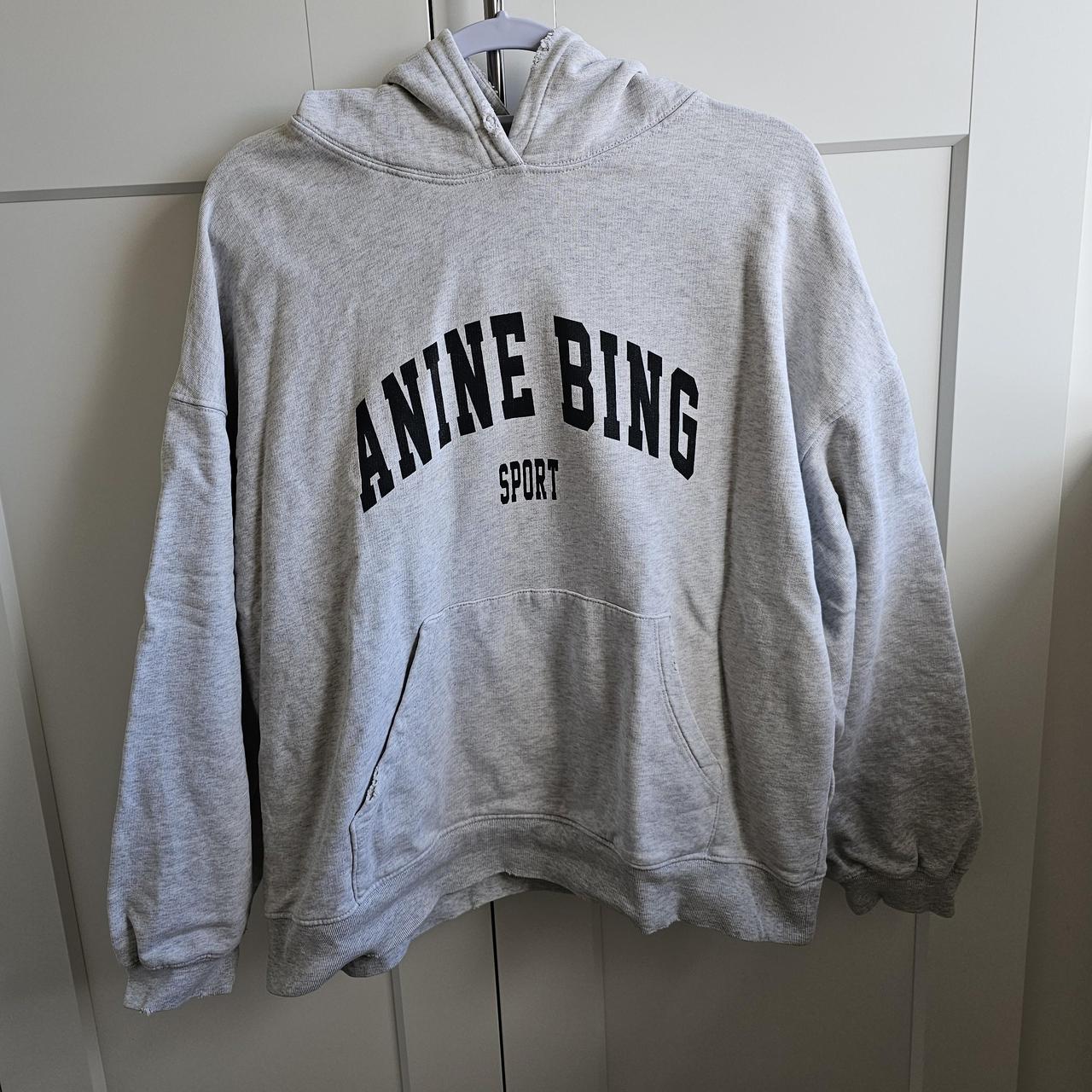 Harvey sweatshirt by Anine Bing Colour: