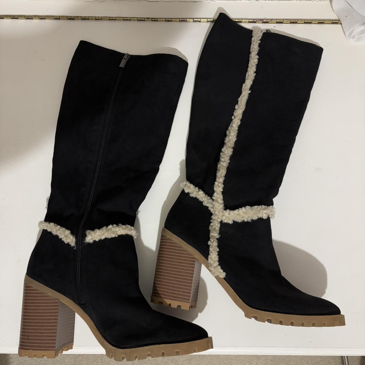 item listed by aliciaelena