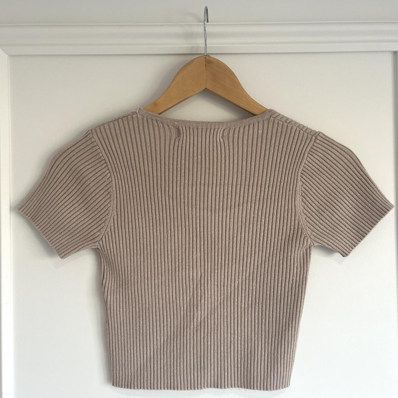 Ribbed crop top Great condition Size: 6 Price: $15 - Depop