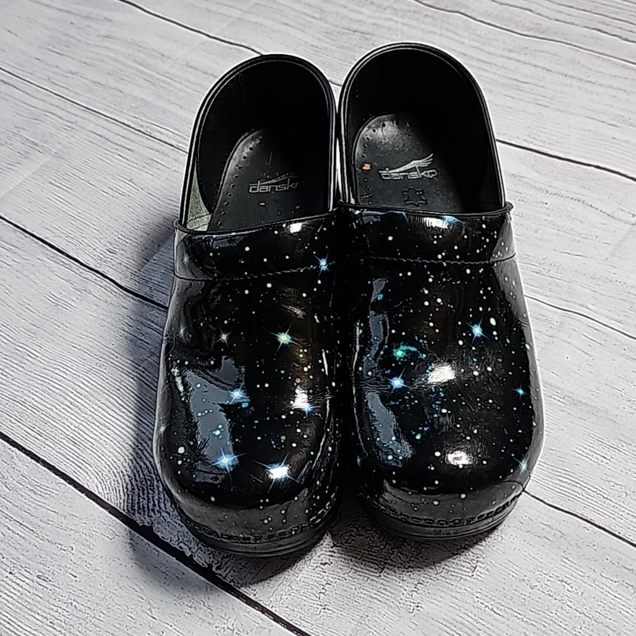 Dansko deals galaxy clogs