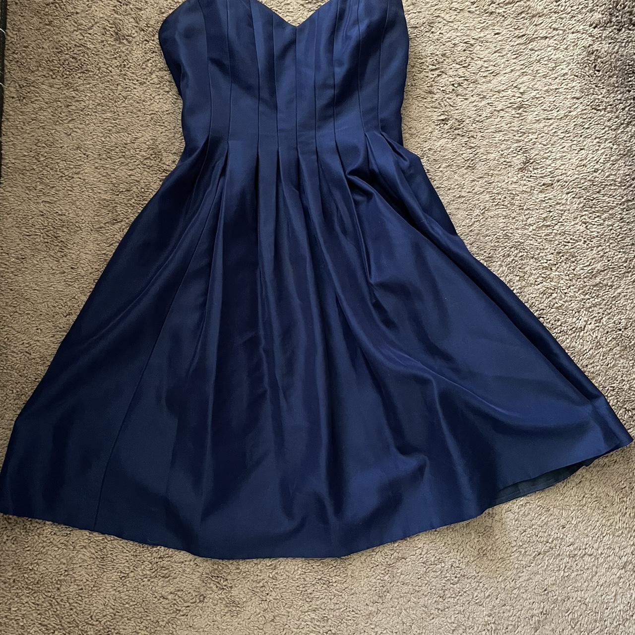 Short navy blue strapless dress - Depop