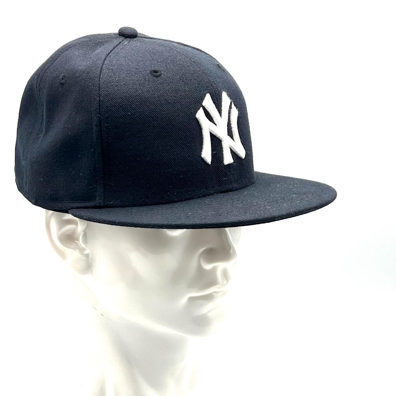 Yankees Fitted Hat 7 5/8 - Depop