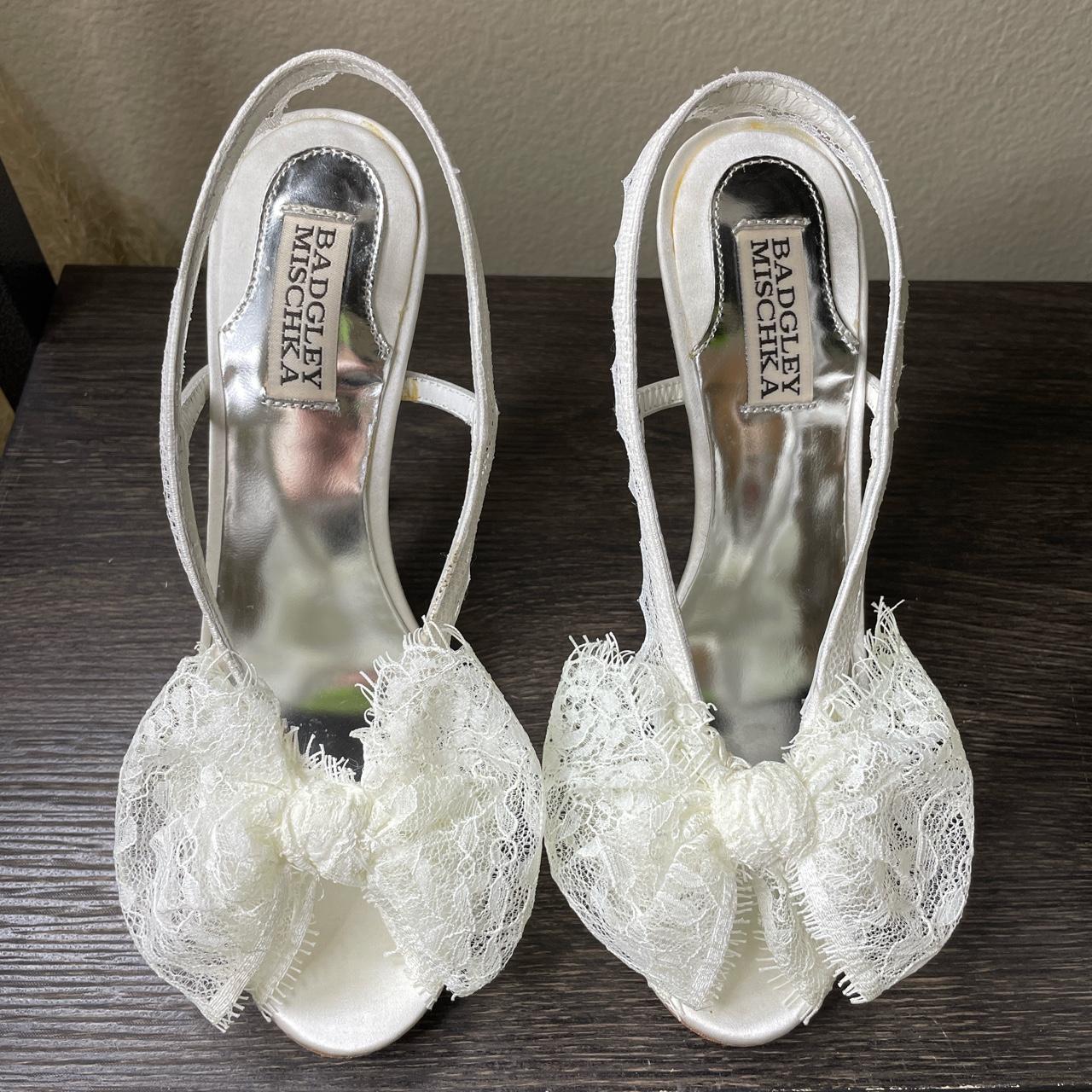badgley mischka blue heels