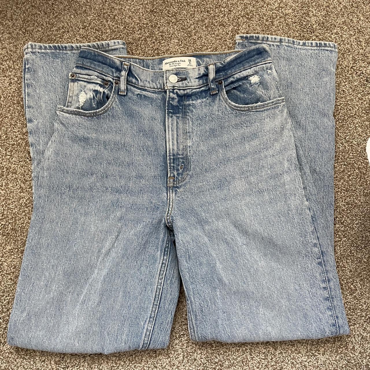 Abercrombie Curve Love Jeans Size 6/28 Regular... - Depop