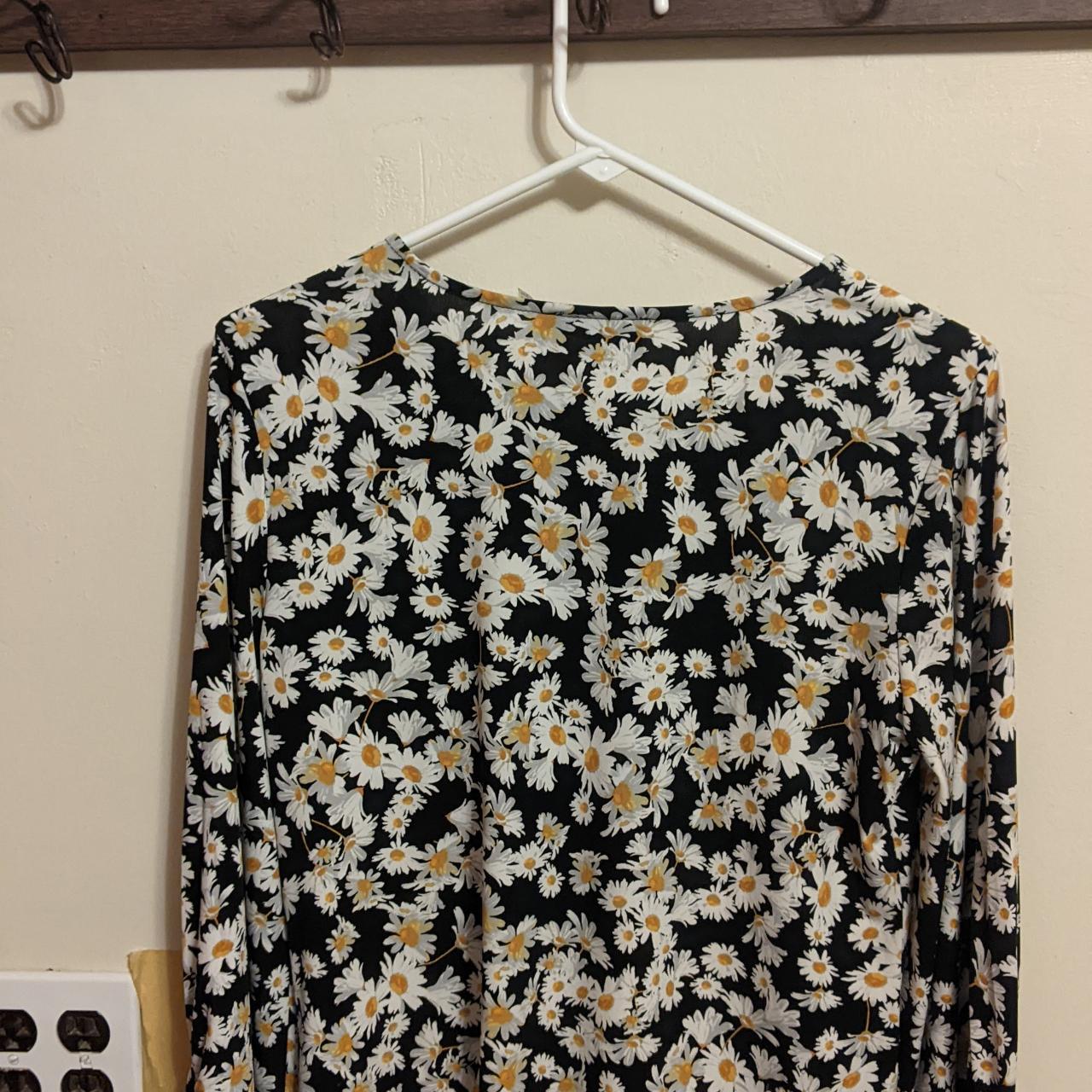 Karl Lagerfeld Woman's Shirt, Floral, XSmall - Depop