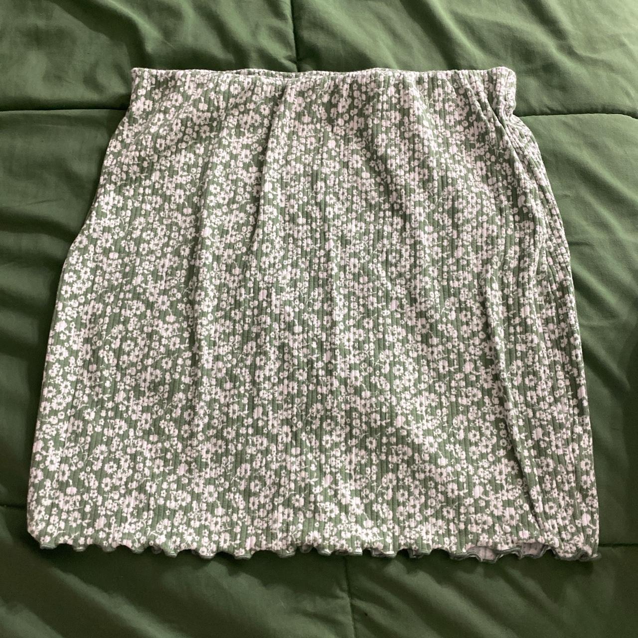 Live To Be Spoiled Women's White and Green Skirt