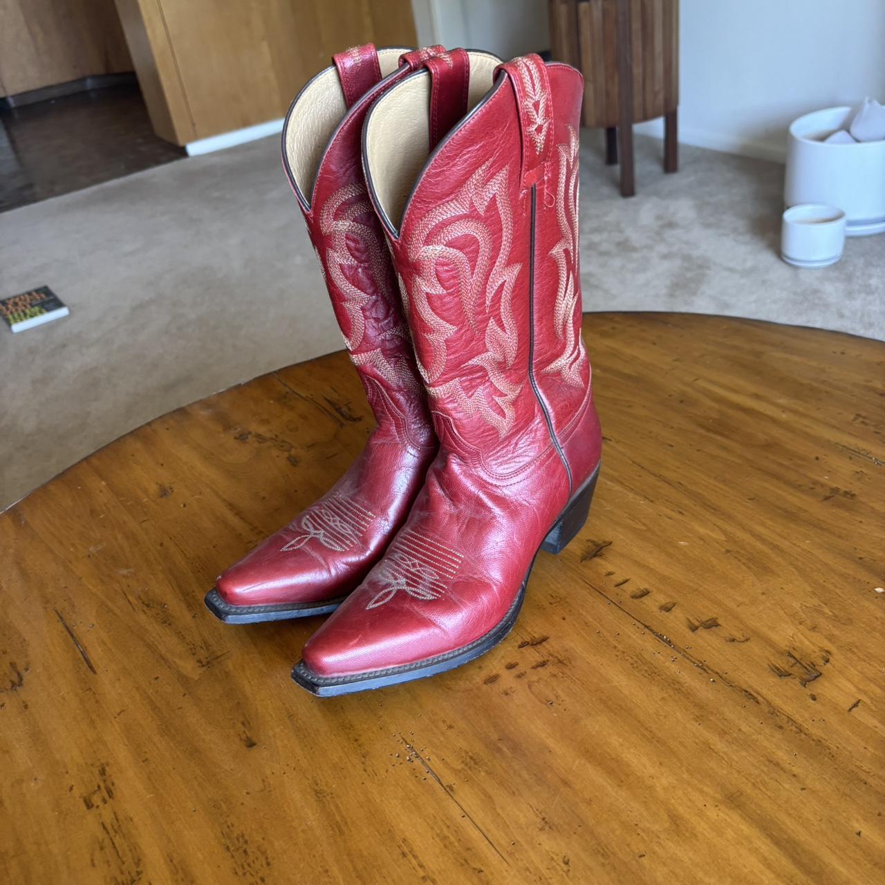item listed by kaitlyntownsend