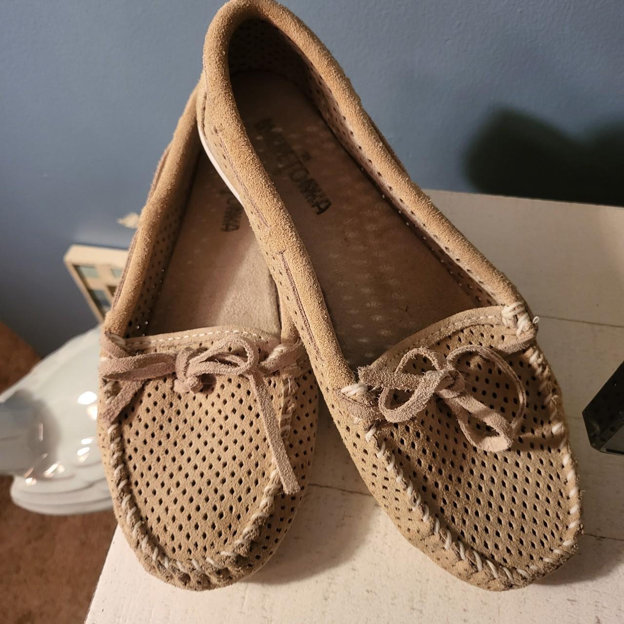 minnetonka leather mules