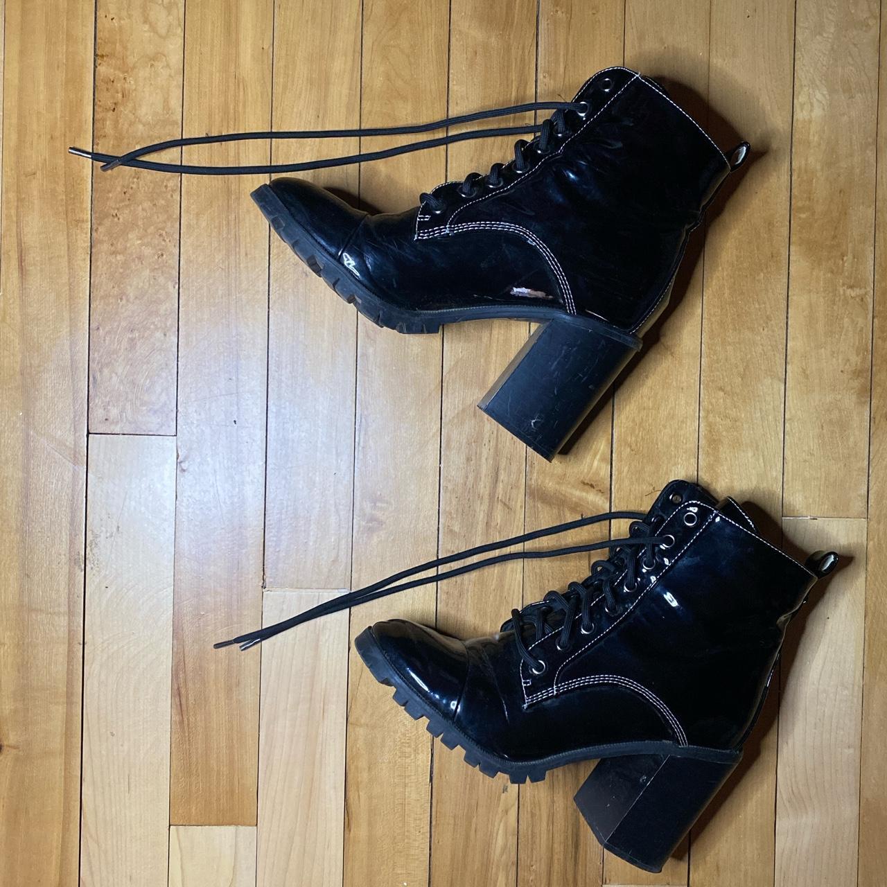 qupid chunky buckle flat boots in black