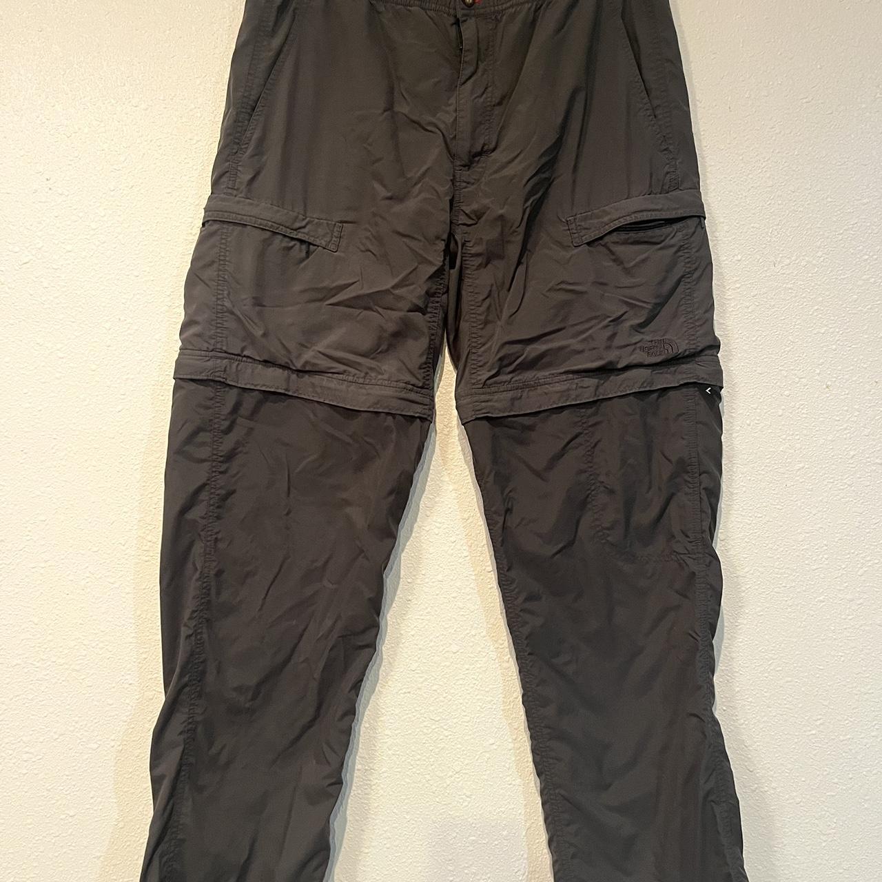 The North Face Convertible Cargo Pants Into Shorts... - Depop