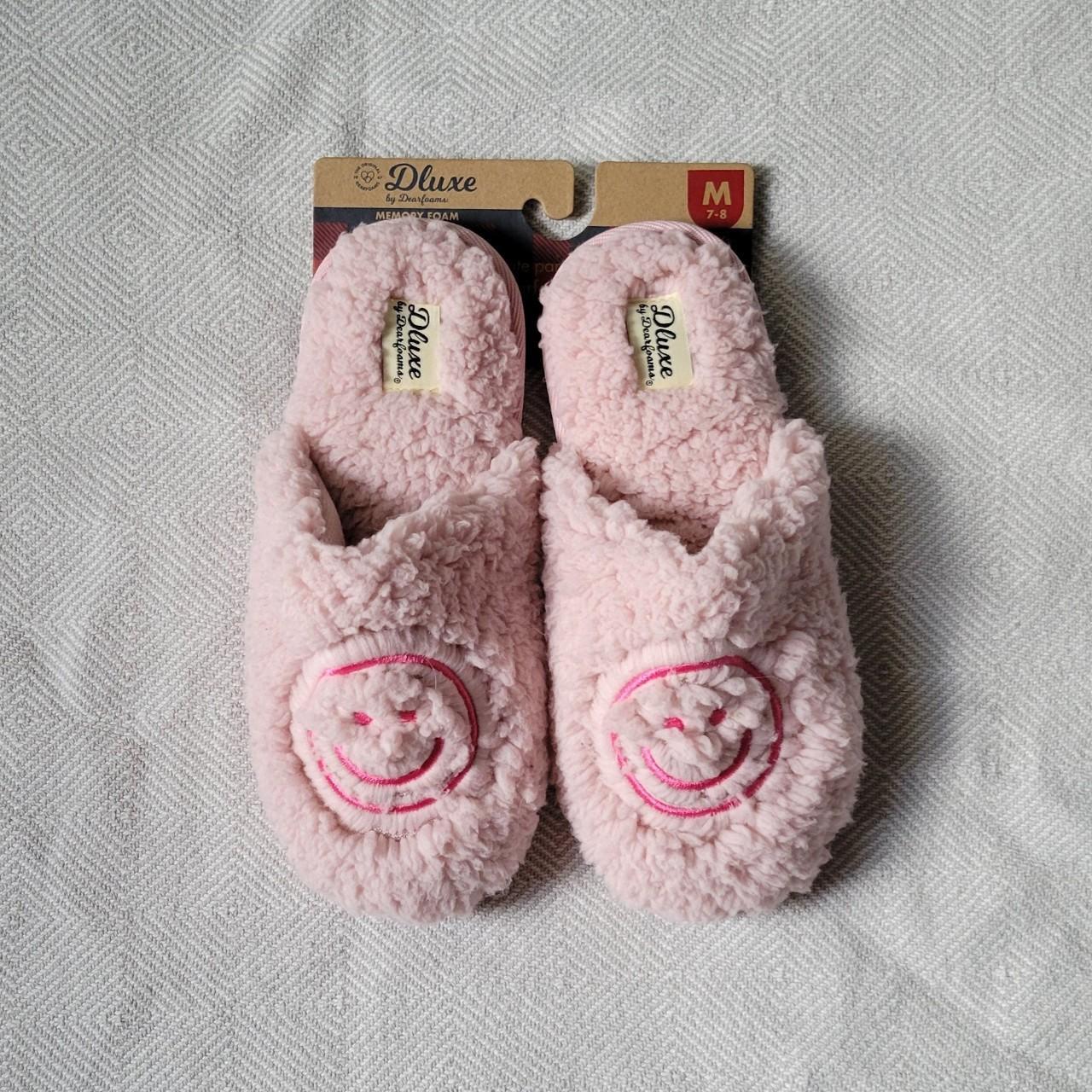 Dearfoams Women's Pink Slippers (3)