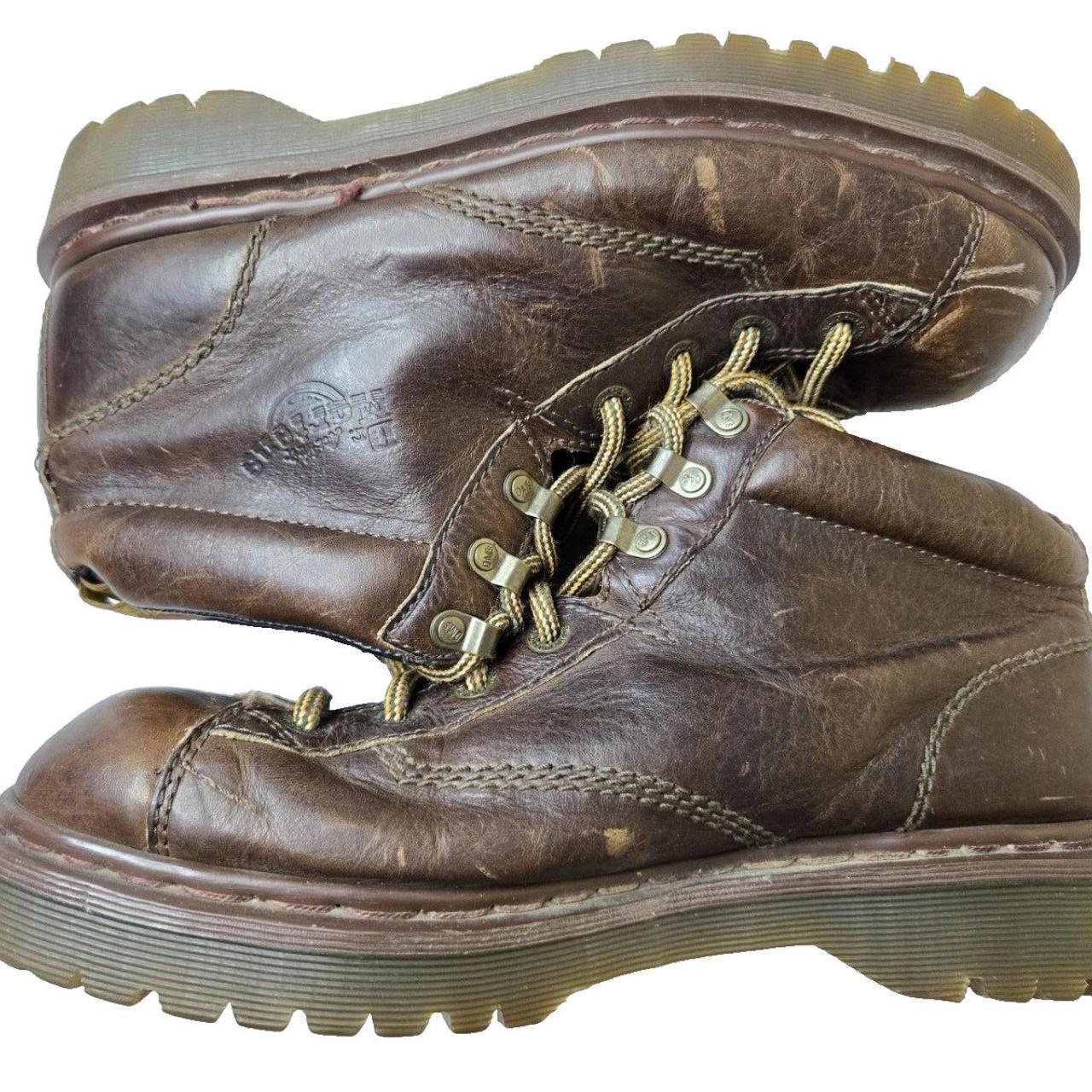 Dr martens airwair brown best sale