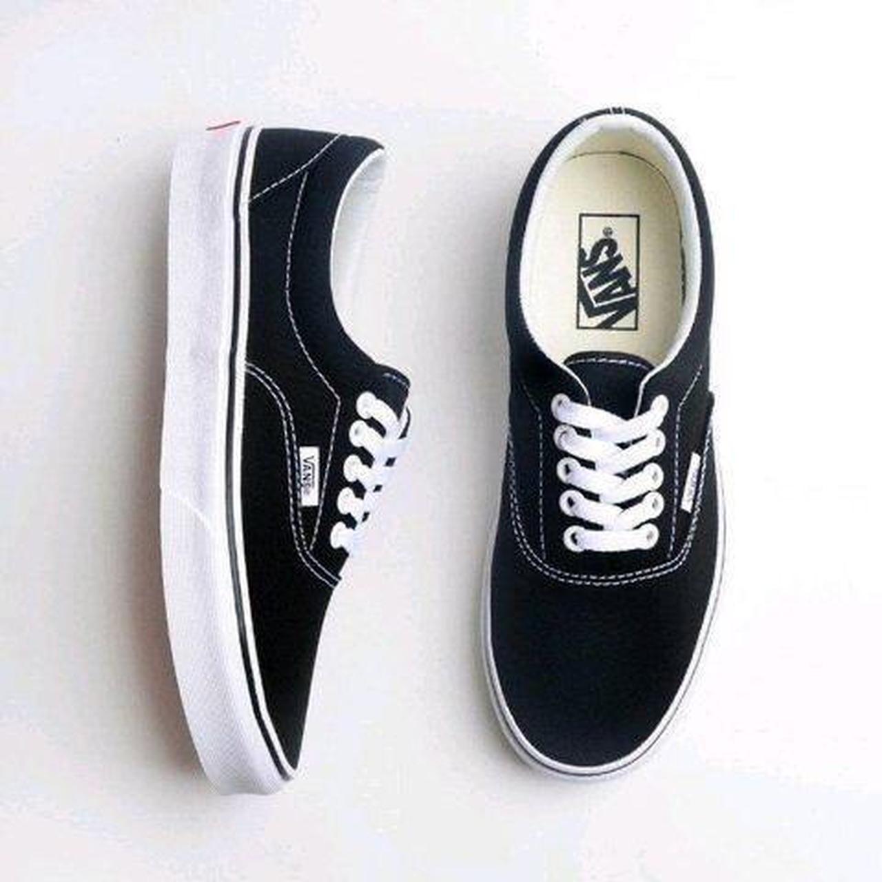 Black and white vans size 8 in woman s skateboard