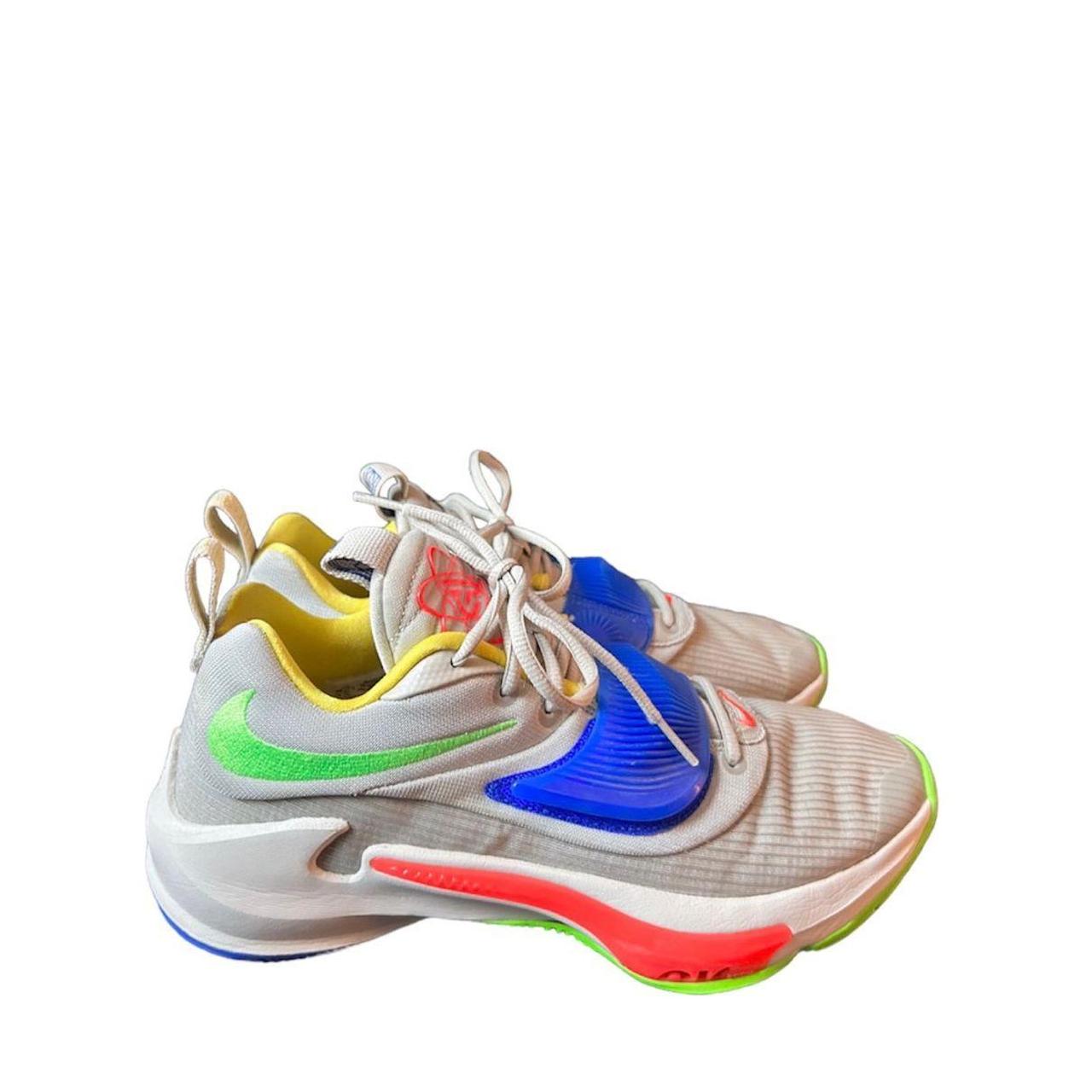 primary color nikes