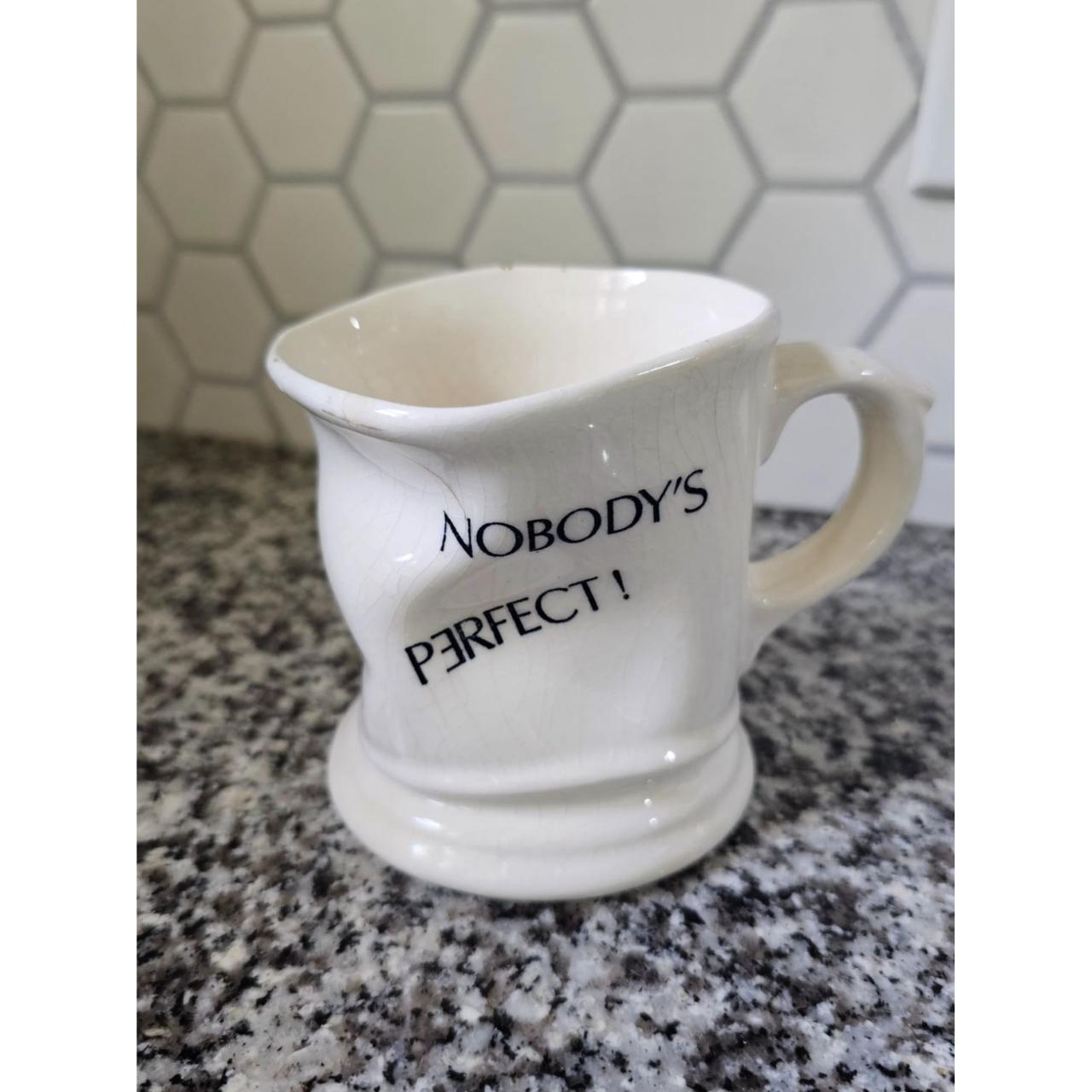 Vintage no-spill coffee mug. Ceramic Blue and white - Depop