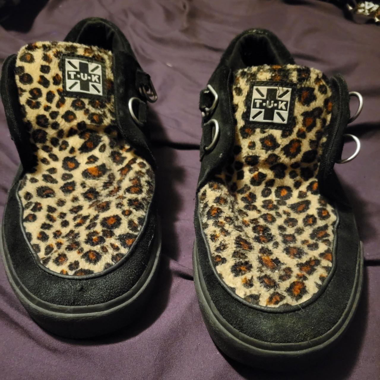 Tuk hot sale cheetah creepers