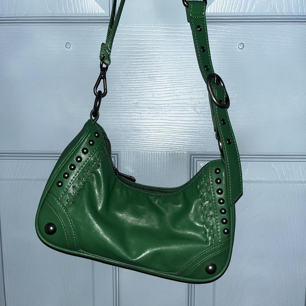 SUPER CUTE GREEN BAG zara... Depop