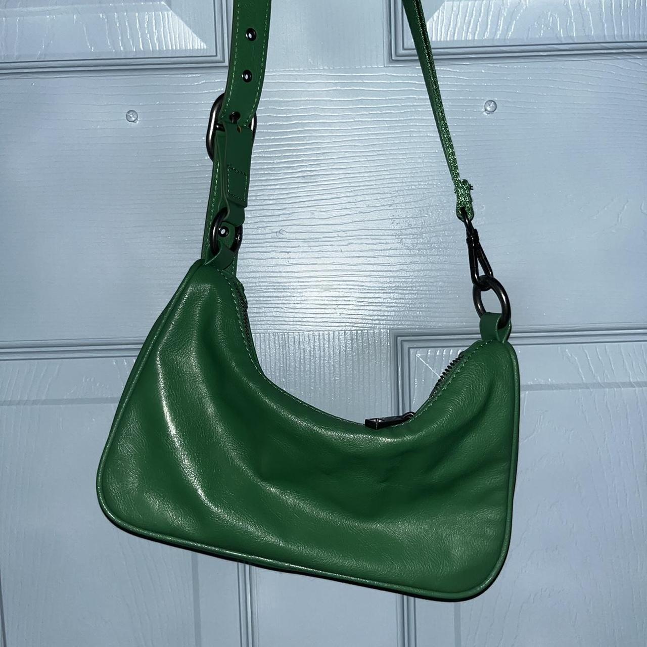 SUPER CUTE GREEN BAG zara... Depop