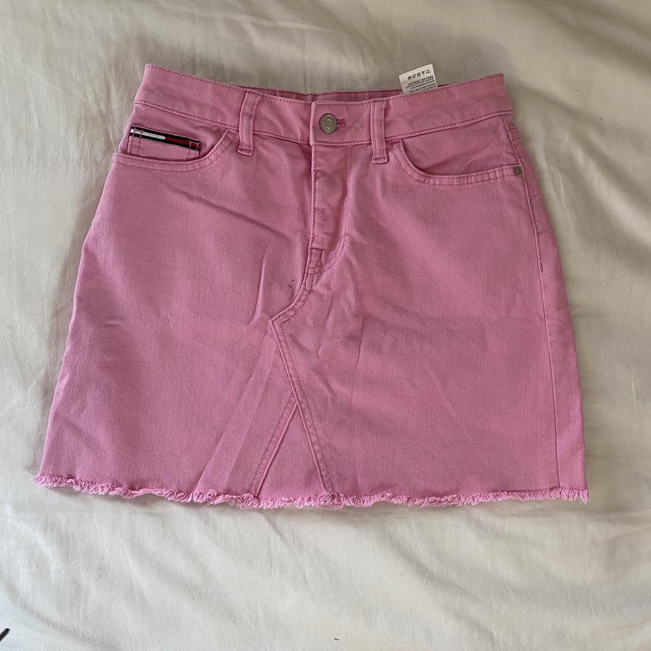 Tommy hilfiger denim skirt in pink In great... - Depop