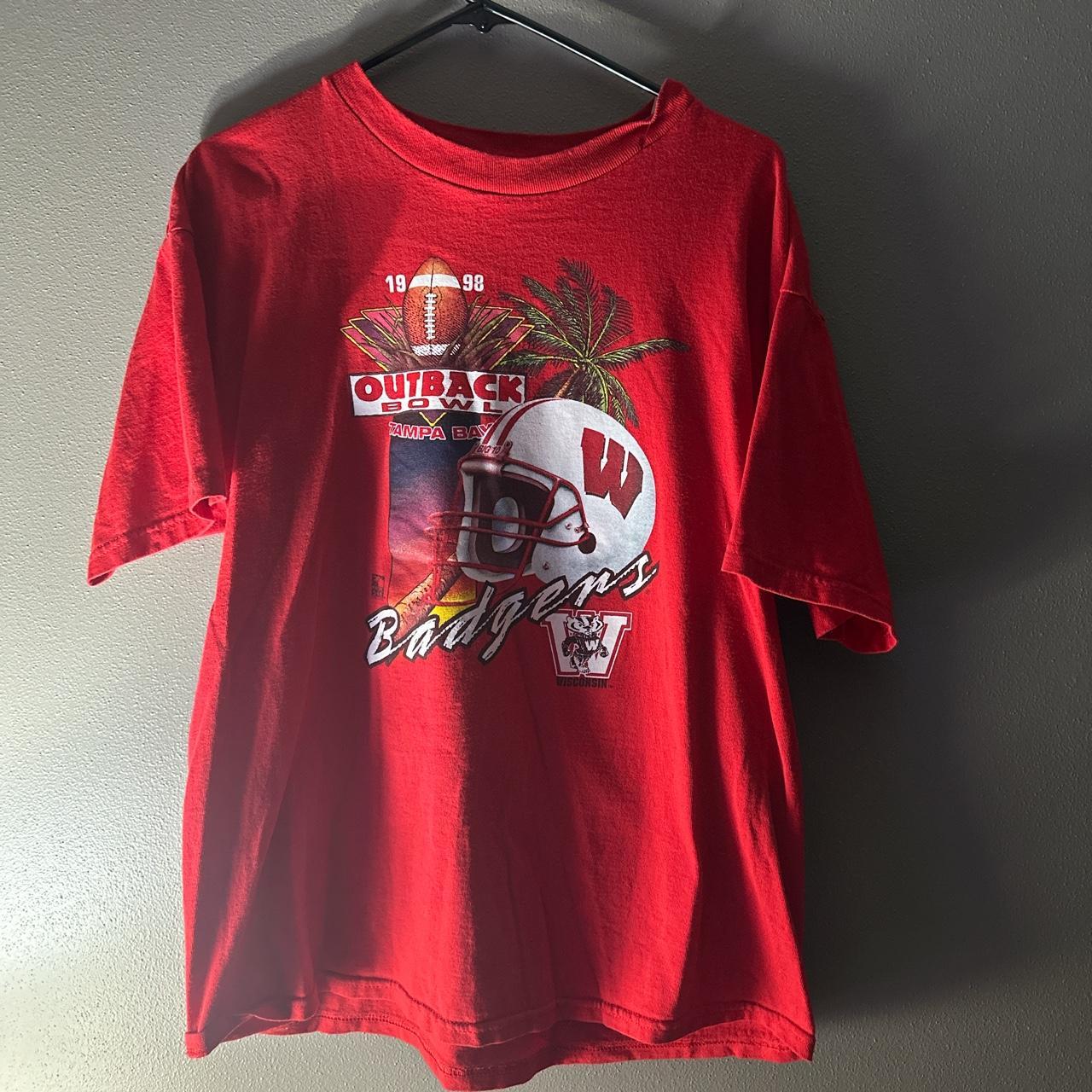 1998 Outback bowl Wisconsin badgers tee. DS never... - Depop