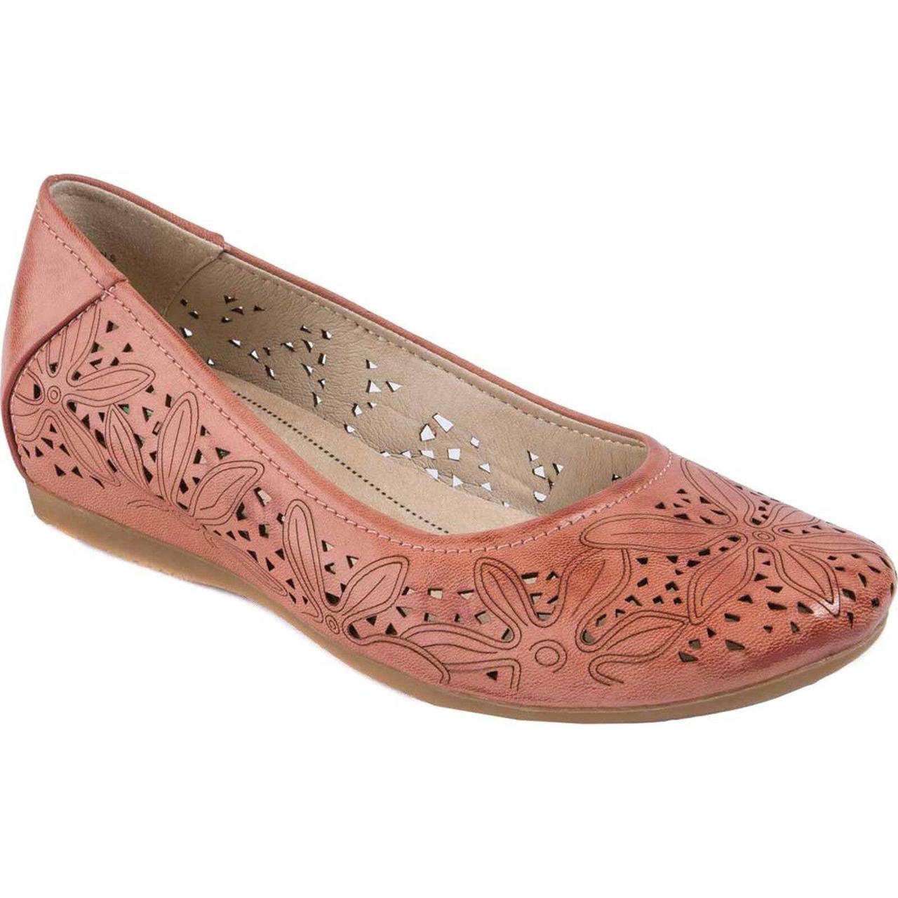 Baretraps Women's Pink Loafers