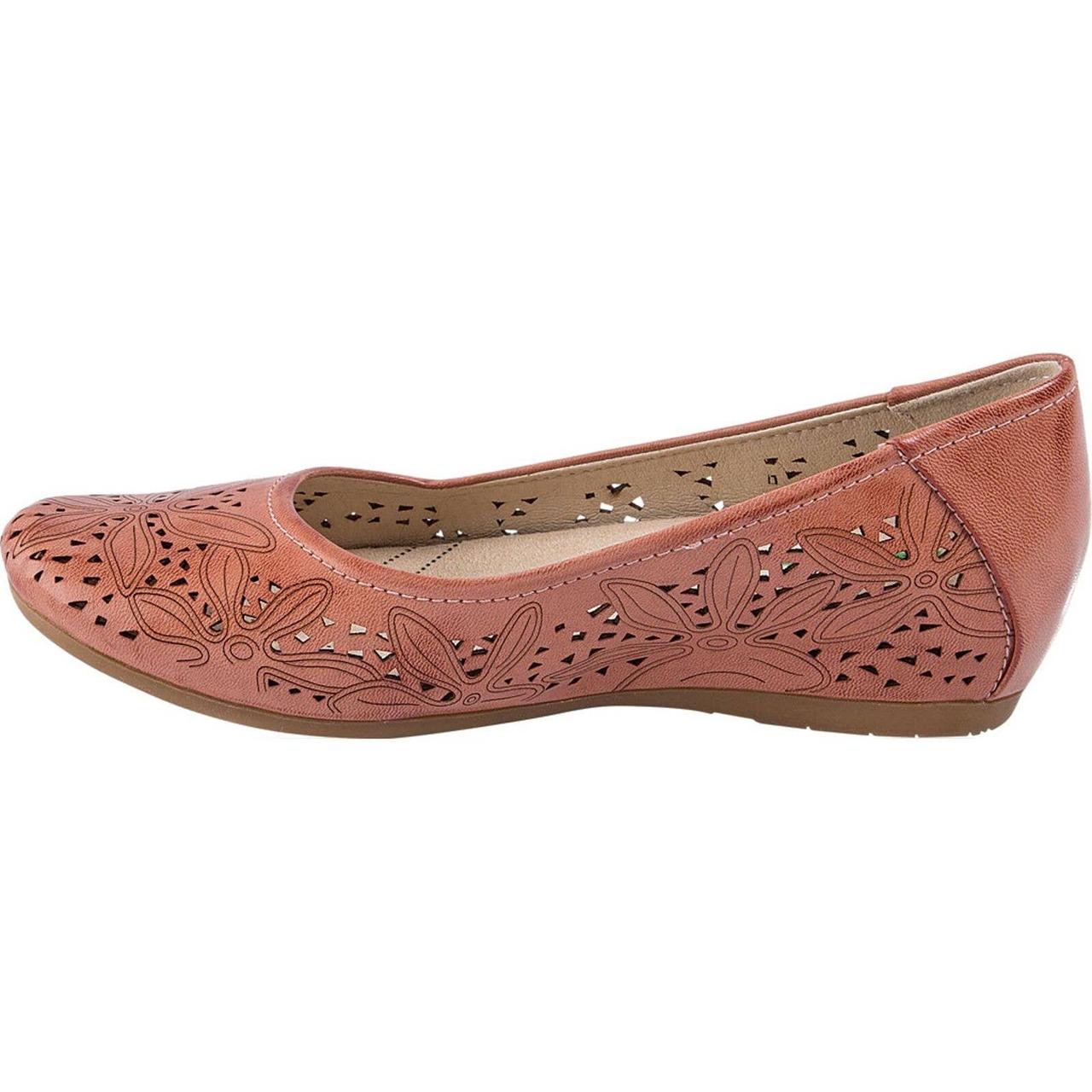 Baretraps Women's Pink Loafers (3)
