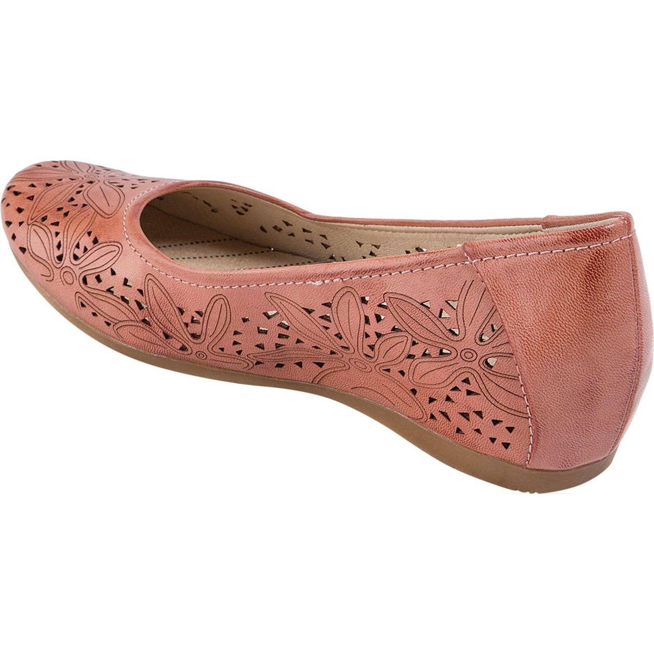 Baretraps Women's Pink Loafers (4)