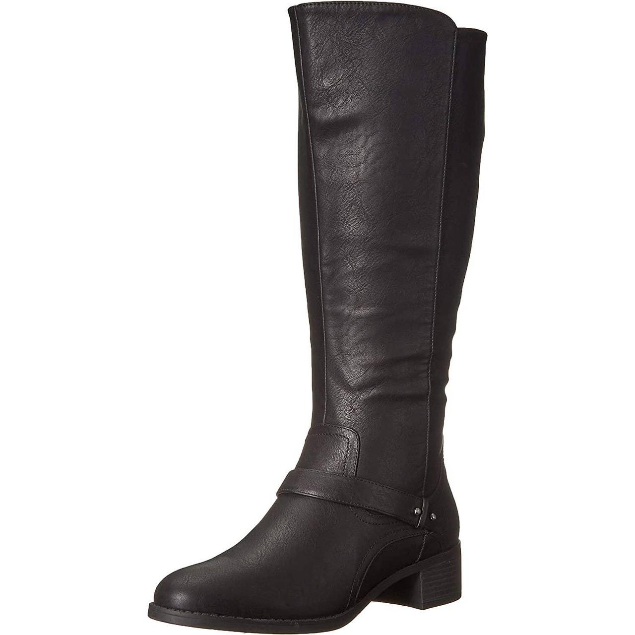 Easy Street Women's Black Boots | Depop
