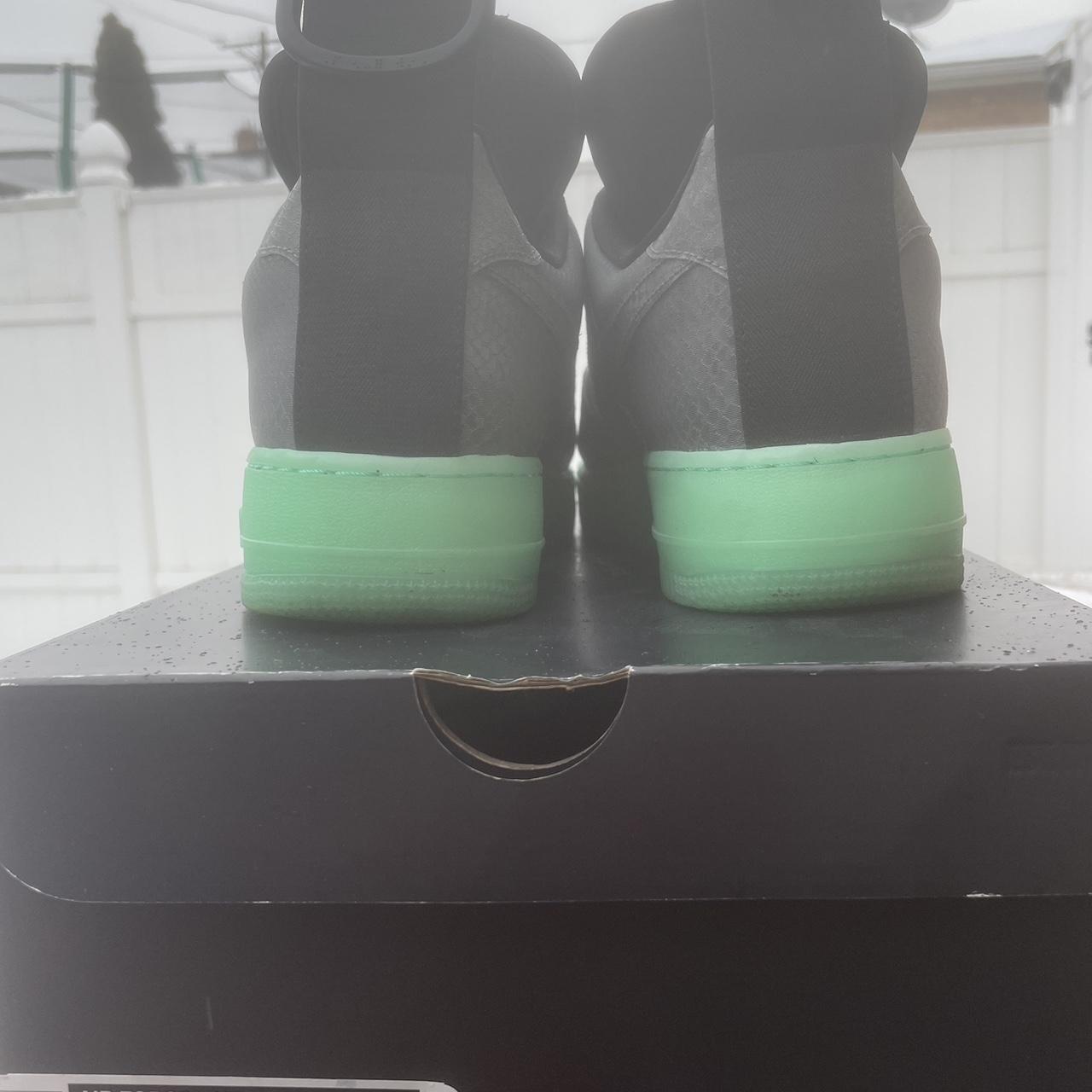 women's air jordan 4 retro starfish stores