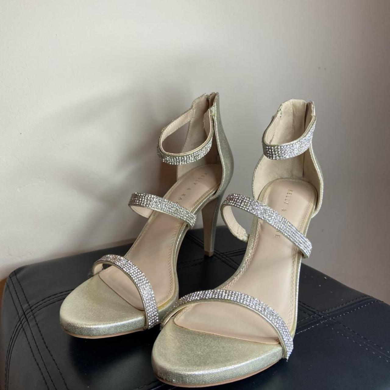 Kelly and sale katie courtnee sandal