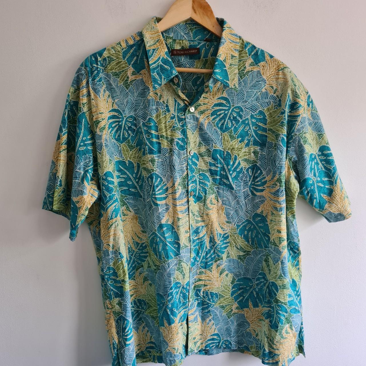 TORI RICHARD Honolulu Men's Floral Fern Hawaiian... - Depop