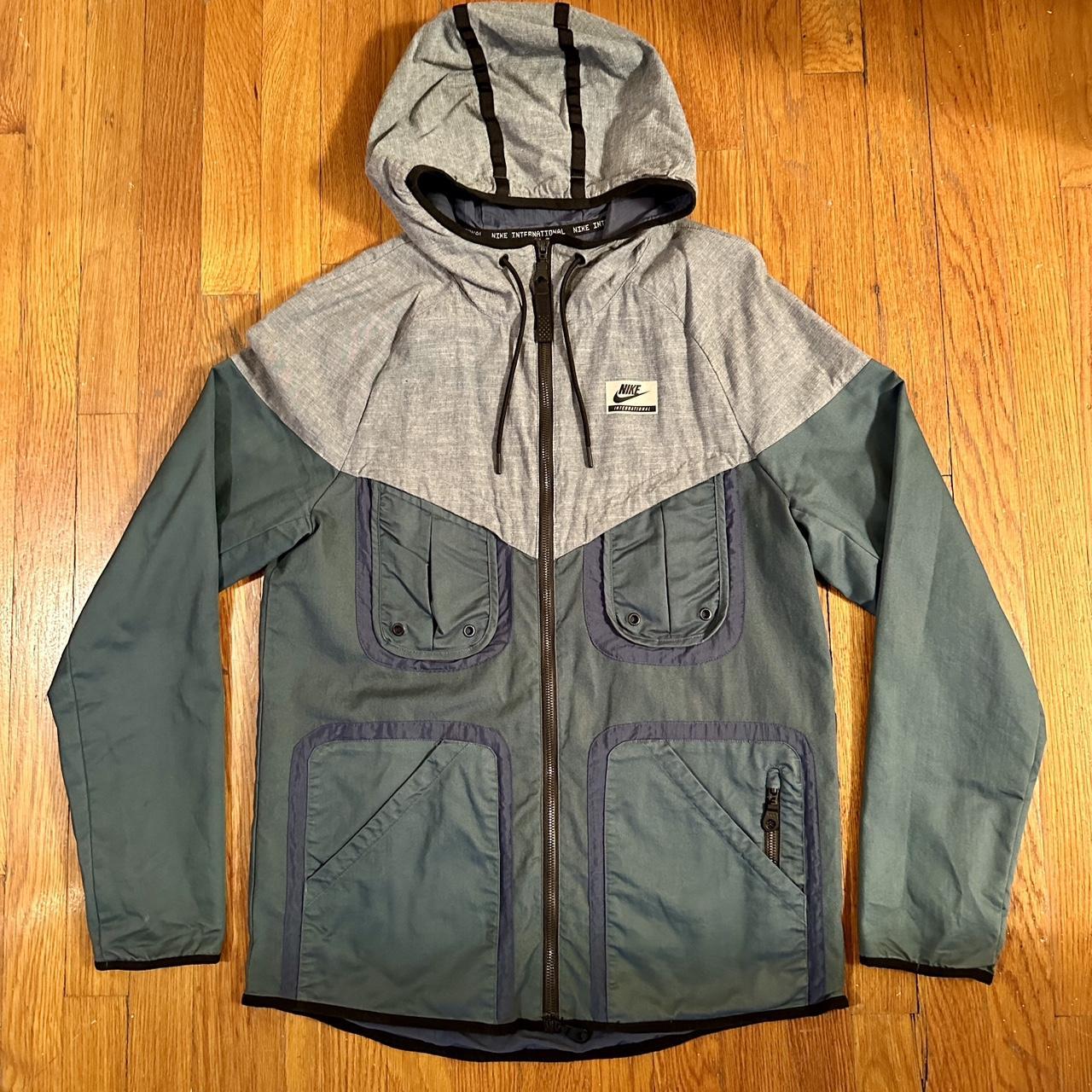 Nike international windrunner on sale jacket