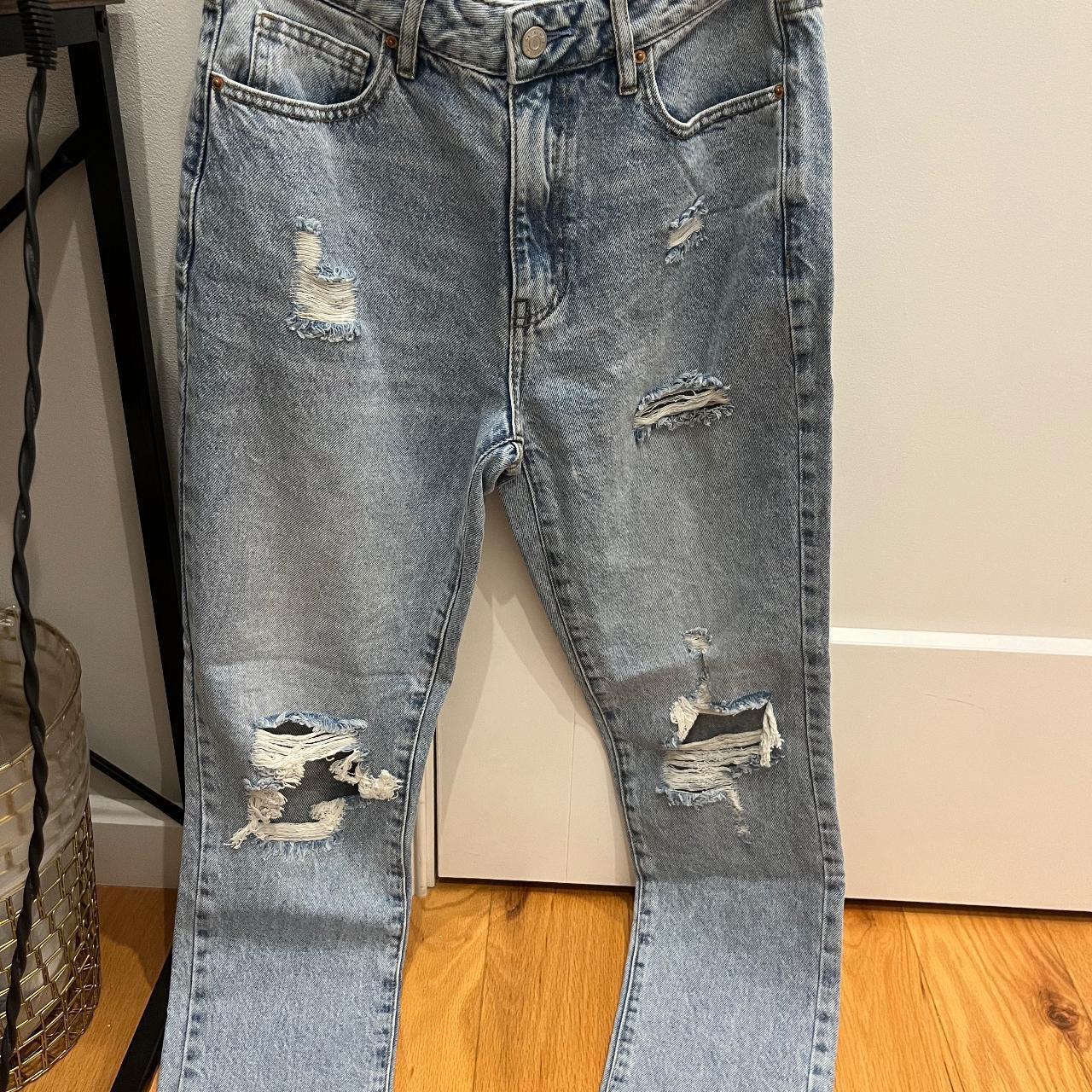 PacSun Light Mom Jeans  Cute ripped jeans, Blue mom jeans, Mom jeans