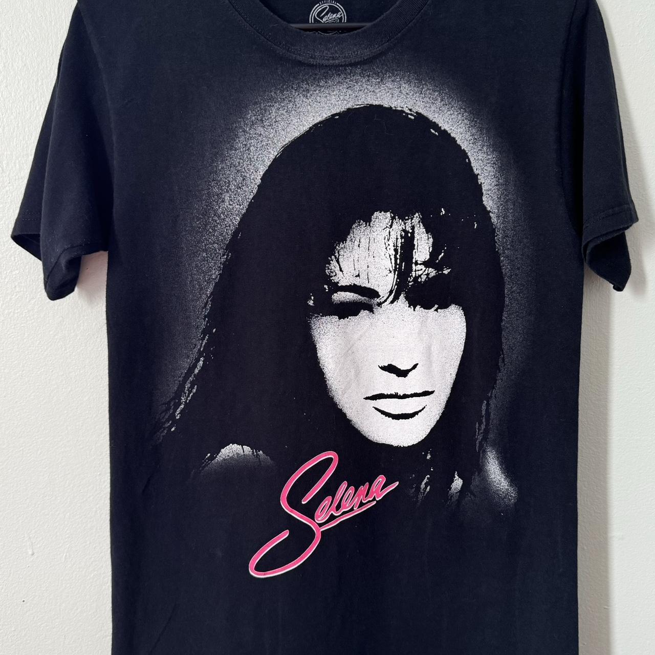 Selena Quintanilla black and pink Depop