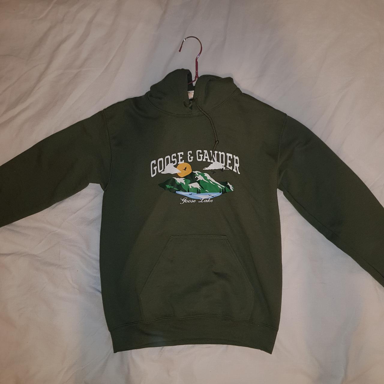 Goose & Gander Women's Khaki and Green Hoodie Depop