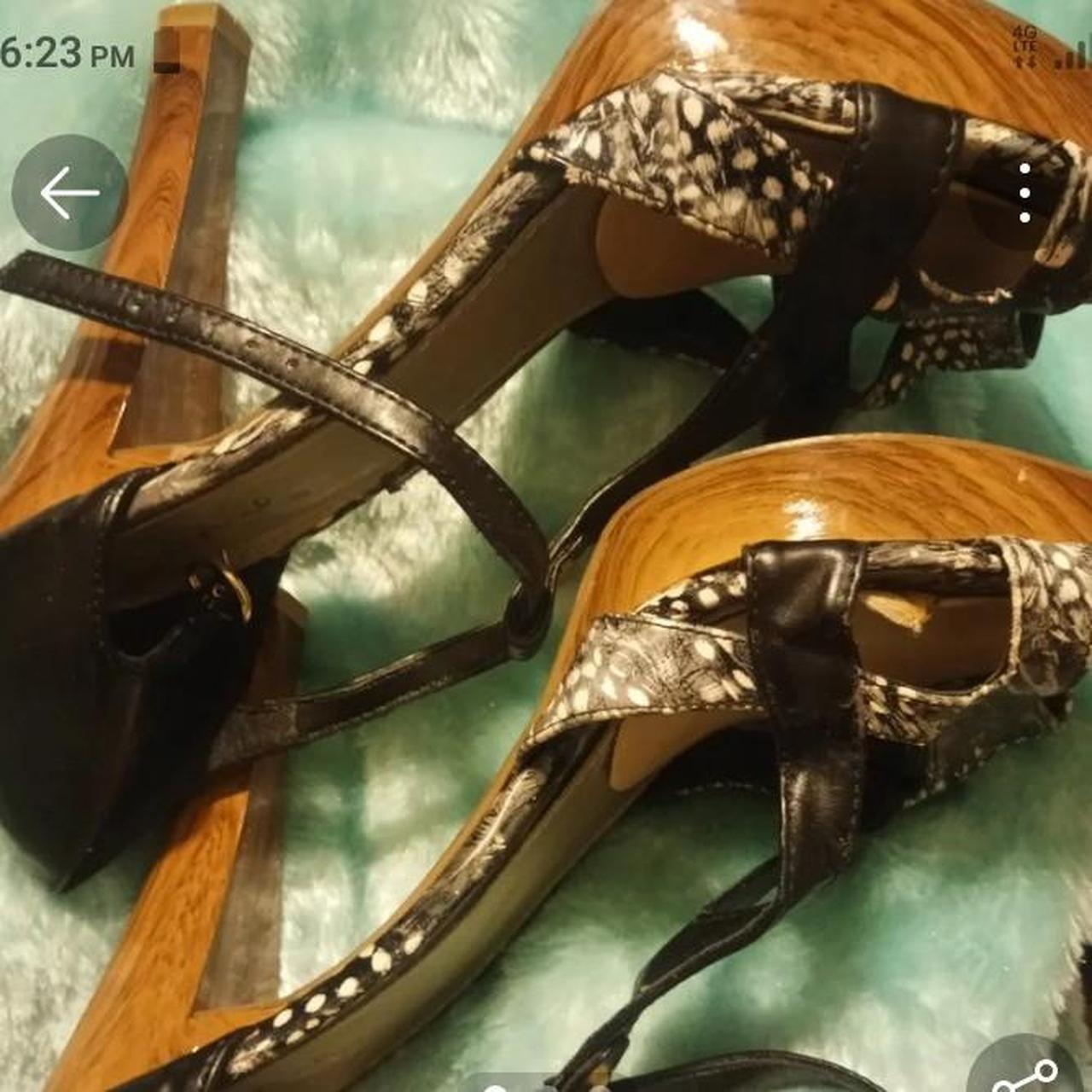 Qupid best sale gold heels