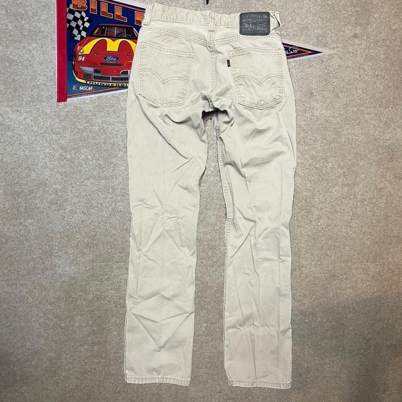 Cream levis clearance