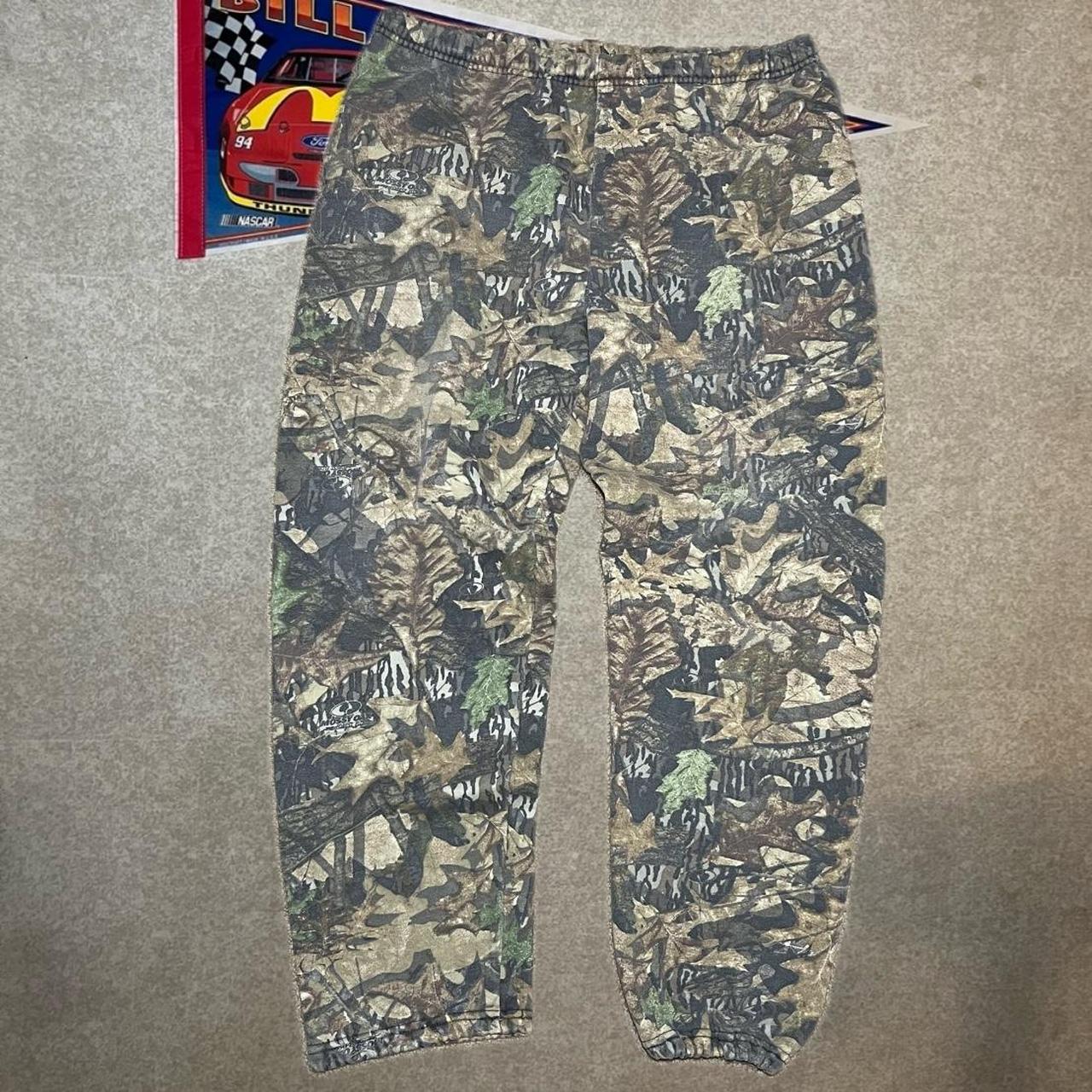 Vintage 1990s Jerzees Realtree Woodland Hunting Camo... - Depop