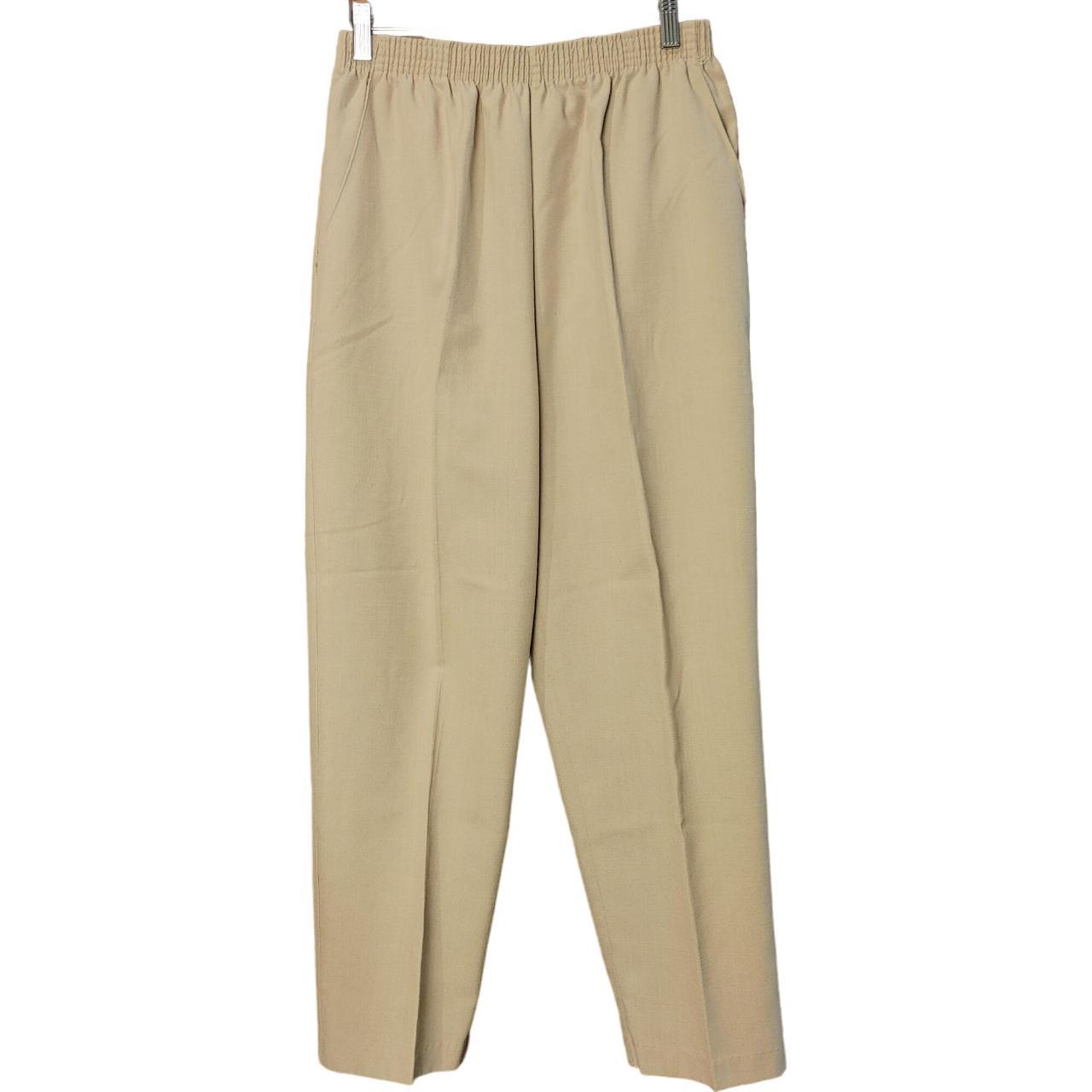 Briggs Petite Women's Beige Elastic Band Slacks... - Depop