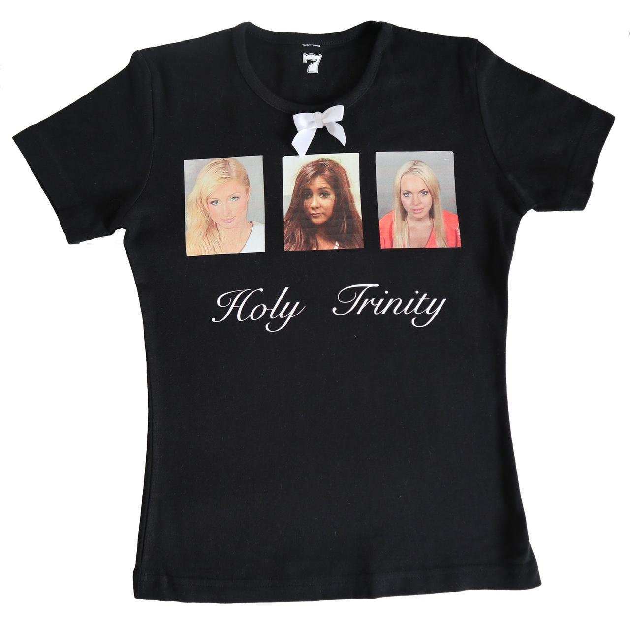 ⚔️ “Holy Trinity” Paris Hilton , Snooki n Lindsay... - Depop