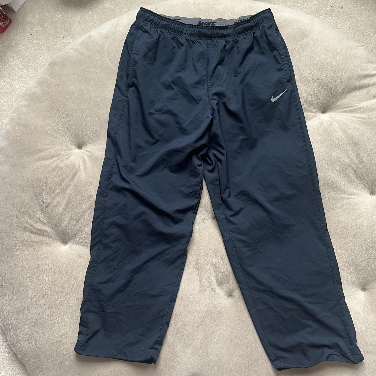 item listed by __landerthrifts